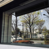 店舗の“顔”を守る。窓ガラスをコーティングで清潔感と印象アップを両立！清掃の外注費の削減にも！【愛知常滑店】