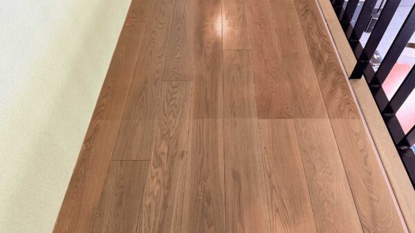 フローリング・タイル床コーティング｜黒ずみ防止・傷対策・清掃30%削減｜グラシオン練馬店