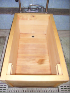 温泉・銭湯の運営効率と安全性を高める——浴槽コーティングの導入メリット（グラシオン佐賀小城店）