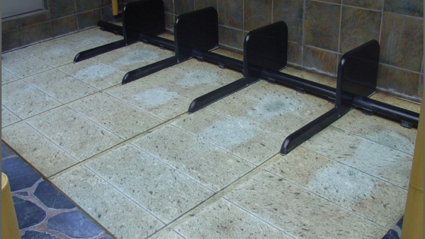 顧客満足度を左右する“浴室の衛生品質” 温泉・銭湯が取り入れるべき最新のカビ再発防止策（グラシオン佐賀小城店）