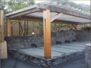 温泉施設のカビ取り・特殊清掃はコーティングで解決!リフォームより安く持続可能な対策とは?