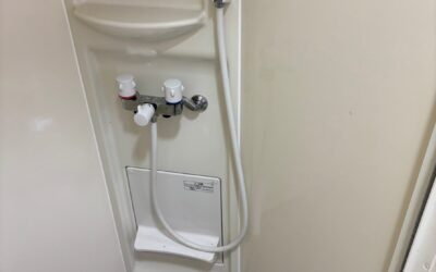 医療福祉センターのお風呂カビ対策：特殊清掃とコーティングで清潔な環境を維持