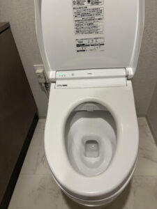 大阪で話題！トイレの黒カビを防ぐ防カビコーティングのメリットとは？
