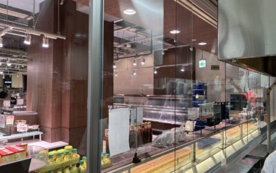 毎日の掃除をラクにする！食品売場にも使える防汚・撥水コートの力
