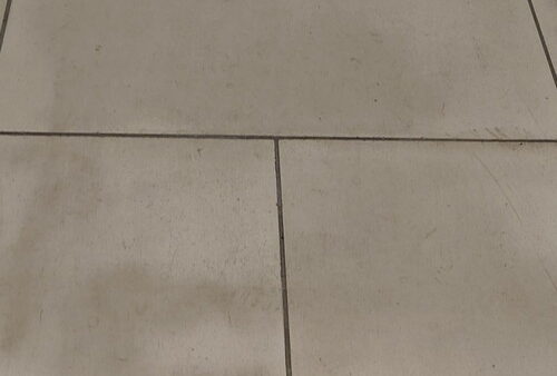 人造大理石の黄ばみを落とす方法｜やってはいけないNG掃除