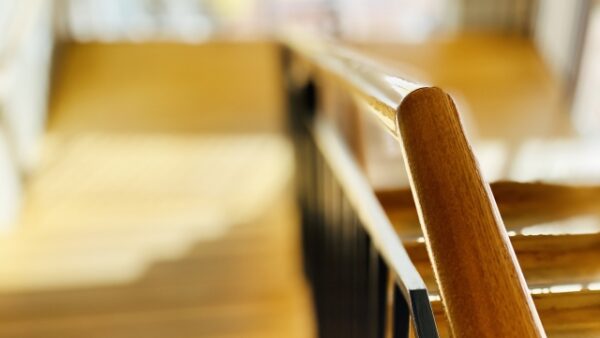 ベランダの手すりコーティング｜汚れ・サビ・水アカ対策で清潔長持ち