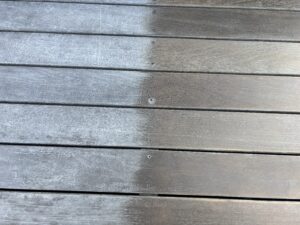 ウッドデッキを“新品同様”に！カビ取り・研磨・コーティングで蘇る木の美しさ【愛知常滑店】