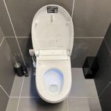 掃除がラクに！」トイレの頑固な汚れを防ぐコーティング術