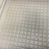 お風呂の床に広がるピンク汚れの原因と掃除方法、コーティングによる再発防止対策【愛知常滑店】