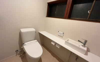 「見えないところまでピカピカに！トイレ空間のコーティングで清潔感を徹底キープ」