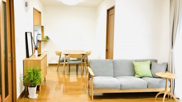 東京のマンションでも安心！狭小住宅・賃貸でも施工可能なフロアコーティングとは