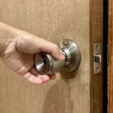 ドアノブのコーティングで清潔・安心を実現｜愛知で注目される最新施工【愛知常滑店】