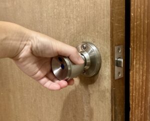 三重で注目のドアノブコーティング導入のメリット－衛生管理と清掃負担の軽減【愛知常滑店】