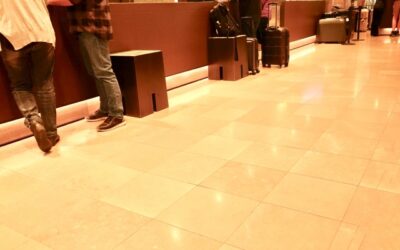 「清掃コストを30％削減」―商業施設の床コーティングによる人件費削減効果とは【愛知常滑店】