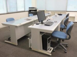 商業ビルのエントランスを守る!防汚コーティングで印象アップ