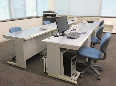 商業ビルのエントランスを守る！防汚コーティングで印象アップ