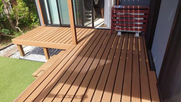 【ウッドデッキを蘇らせる方法】汚れ・劣化をリセットして美しさを取り戻すには？