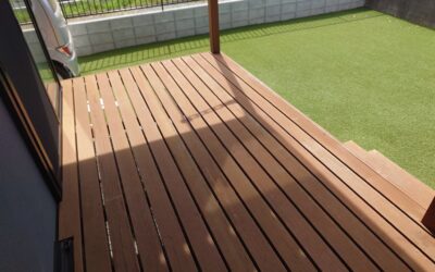 ウッドデッキとフローリングを「二重の盾」で守る！屋内・屋外の木材連結コーティング