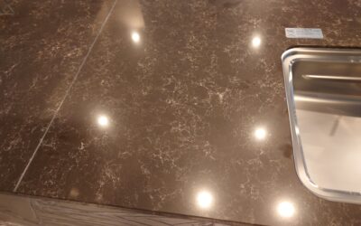 人工大理石の天板が黄ばむ・傷つく・汚れが落ちない原因と美しさを保つ対策【九州エリア】