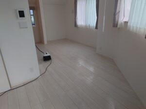 「気づけば白っぽい…その床、まだ再生できます」