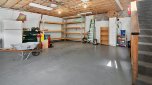 ガレージ・物置を「汚れない秘密基地」へ!多素材コーティング活用術