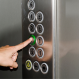 エレベーター ボタン・扉 コーティング｜指紋防止・抗菌・衛生管理・清掃コスト削減