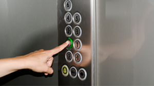 エレベーター鏡(ミラー)コーティング|指紋・曇り防止・美観維持・衛生管理