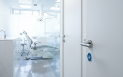 小児科クリニック・病院向け 壁紙（クロス）コーティング｜院内感染対策・清潔維持・コスト削減