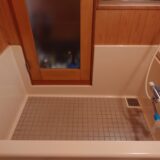 浴室の床が滑る原因とは？転倒防止と掃除の手間を同時に減らす対策【九州エリア】