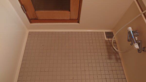 三重県で増えている浴室カビ相談事例と原因｜津市・四日市市・鈴鹿市の戸建てで急増中