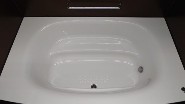 【コラム】お風呂掃除をもっとラクに。水垢・カビが付きにくい“お風呂コーティング”のすすめ｜兵庫・神戸・大阪対応