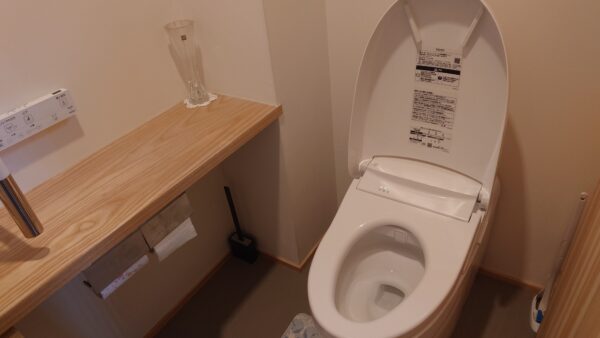 トイレ掃除を楽にする方法！汚れが付きにくい環境づくりで時短＆清潔！｜ハウスコーティンググラシオン兵庫神戸店