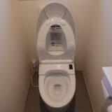 「見えない汚れ」がくさい原因？トイレ掃除の落とし穴