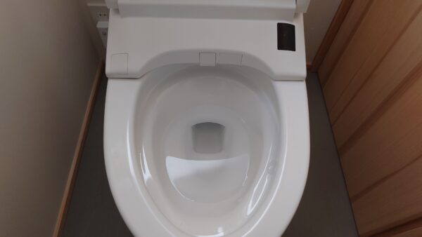 「においの悩みから解放！トイレをまるっと清潔空間に」