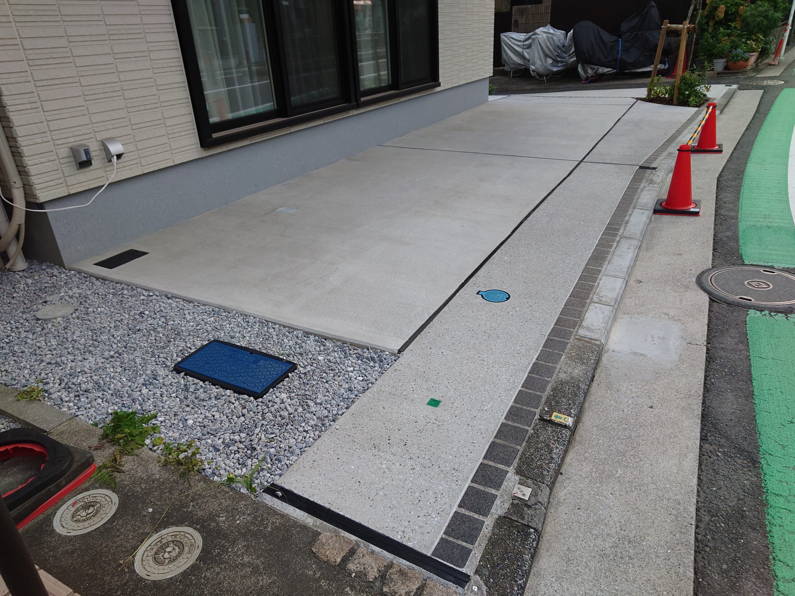 施工後画像：駐車場床/ガラスコーティング薄膜