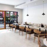 飲食店の床を美しく！油汚れを防ぐ業務用フロアコーティング