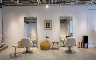 サロンの鏡やガラスをくもり知らずに！防汚・撥水コーティング