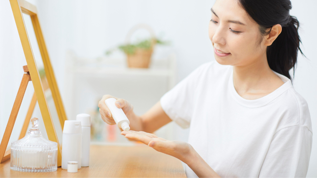 「ドレッサー・洗面台まわり、“化粧品汚れ”から守る透明ガード」【福島郡山店】