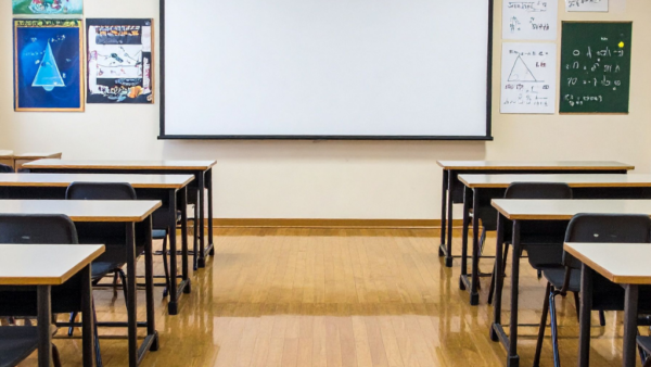 【企業向け】フローリングコーティングで施設の美観と耐久性を守る（グラシオン佐賀小城店）