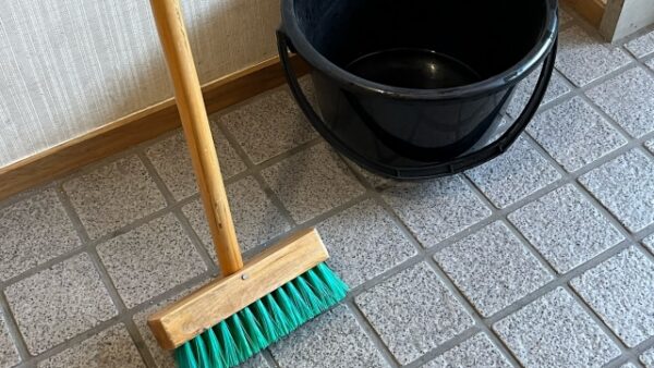 年末大掃除の手間を減らす！今こそやっておきたいコーティング対策