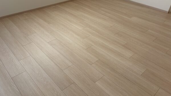 【事例紹介｜岐阜県】新築フローリングにフロアコーティング施工　素材感をそのままに、汚れだけを寄せ付けない美観維持対策