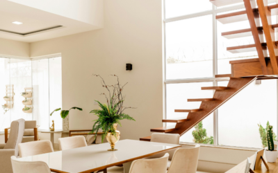 【手垢・足跡・摩耗】階段まわりの劣化を防ぐ、透明コーティング術【福島郡山店】