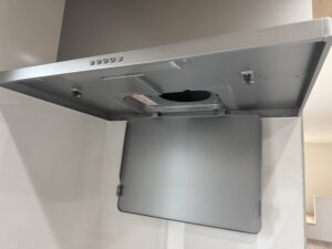 レンジフードは「掃除する場所」ではなく「触れなくなる場所」