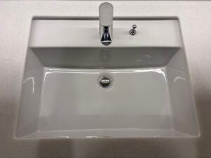 洗面台の水垢がすぐ戻る人へ｜「掃除だけ」に頼らない洗面台コーティングで、毎日をラクにする