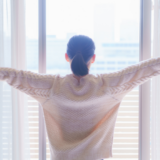 窓ガラスの汚れが落ちない…を終わらせる。水垢・砂ぼこり・くもりを防ぐ窓コーティング術【郡山市】