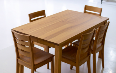 ダイニングテーブルを長く美しく保つ方法とは？傷・シミを防ぐテーブルコーティングの効果と専門施工の違い