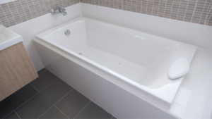 実は汚れの正体は湯垢だった？風呂釜のくすみ・ザラつき戻り対策【郡山市】