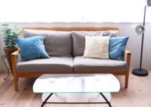 ガラステーブルの汚れ防止｜コーティングで毎日を快適に