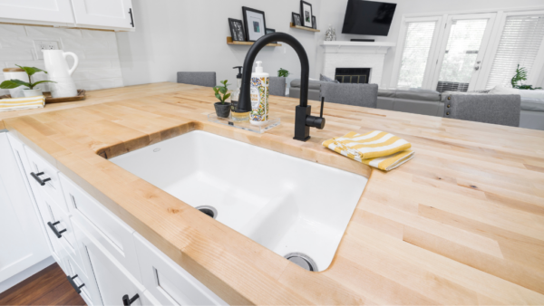 実は汚れより“定着”が原因？キッチンシンクのくすみ・水垢を戻さないコーティング対策【郡山市】