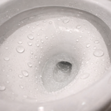 水を弾く、その一滴に違いが出る。トイレコーティングの新しい選択